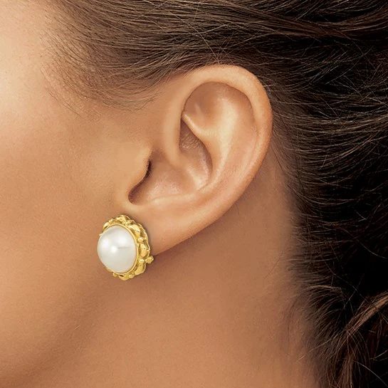 Pendientes Omega 14K Oro Amarillo con Perlas Mabe Cultivadas de Mar del Sur Blancas de 13-14mm - Image 4
