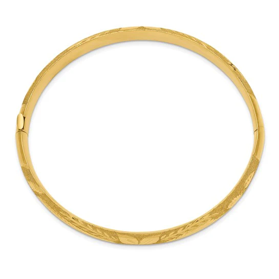 Brazalete Bangle Oversized 14K Oro Amarillo Cortado con Láser y Bisagra de 8 mm - Image 2