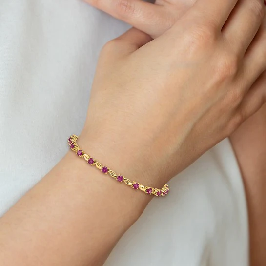 Pulsera de Rubíes Ovalados en Oro Amarillo 14K - Image 4