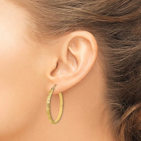 Aretes de Aro en Oro Amarillo de 14k Pulido, Satinado y Corte Diamante - Image 4
