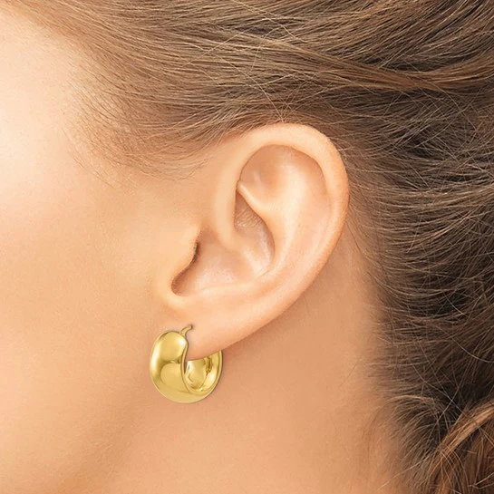 Pendientes de Aro Anchos y Abombados en Oro Amarillo de 14K - Image 4