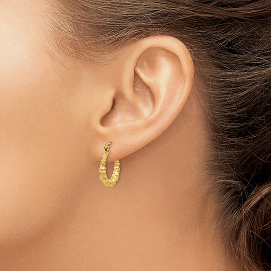 Pendientes de Aro Hueco con Diseño de Bambú en Oro Amarillo de 14K Pulido - Image 3