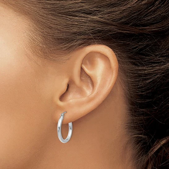 Aretes de Aro en Oro Blanco de 14k Pulidos con Tubo de 2.5 mm - Image 3