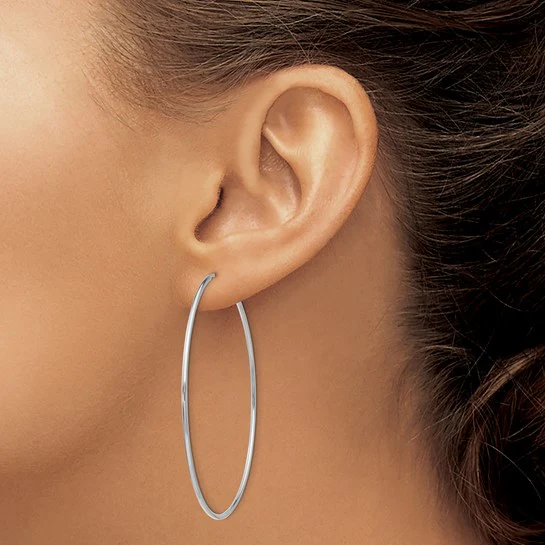 Pendientes de Aro Tubo Infinito Pulido en Oro Blanco de 14k - Image 4