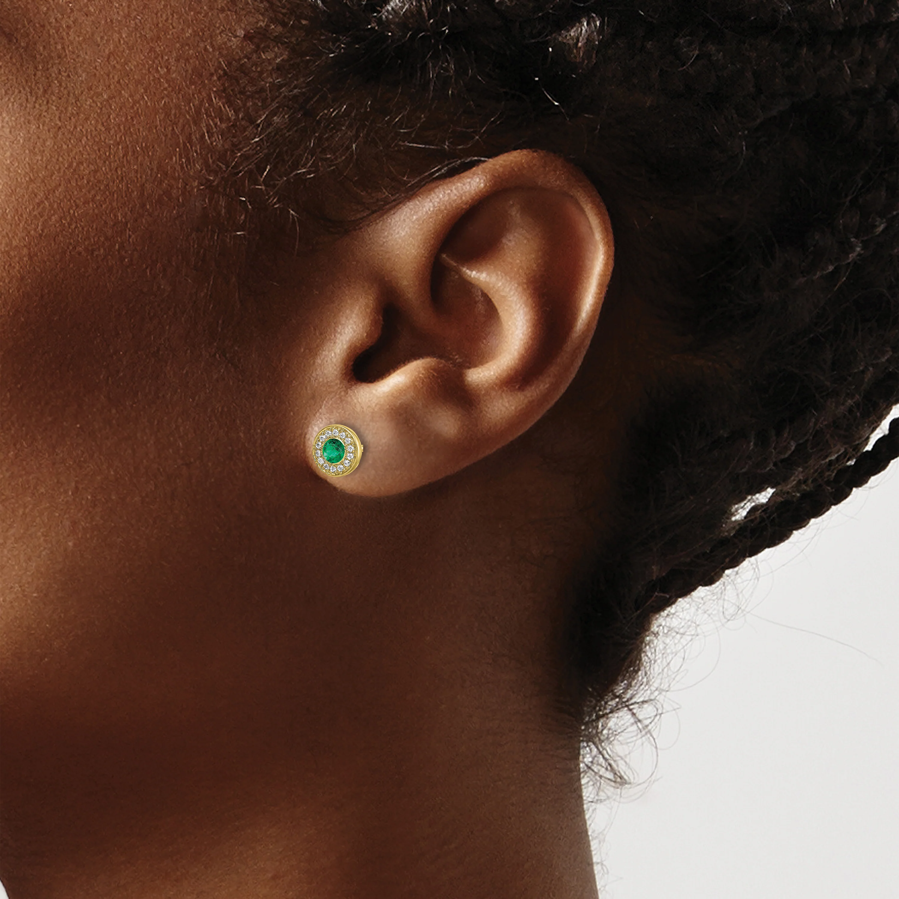 Aretes de Diamantes y Esmeraldas con Halo de 14k - Image 4