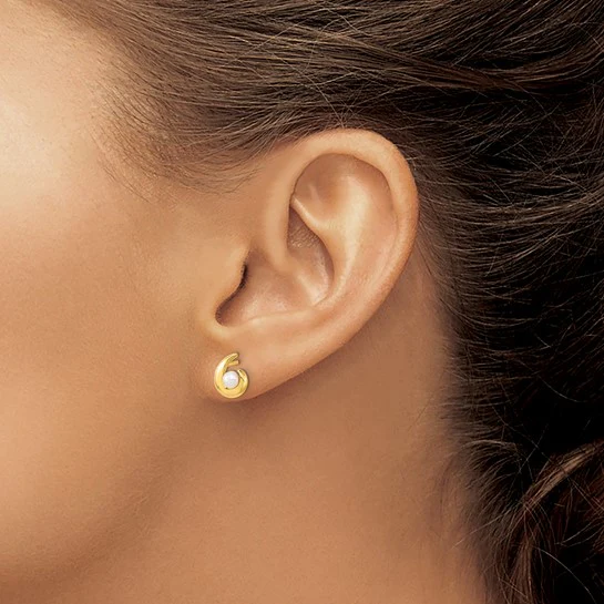 Aretes de Perla Cultivada de Agua Dulce de 3.5 mm Pulidos de 14k Madi K - Image 4