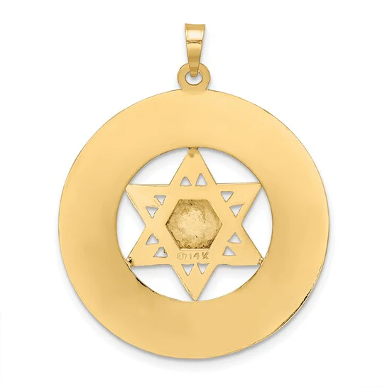Colgante de Estrella y Torá Dentro de un Marco en Oro de 14k Bicolor Sólido - Image 4