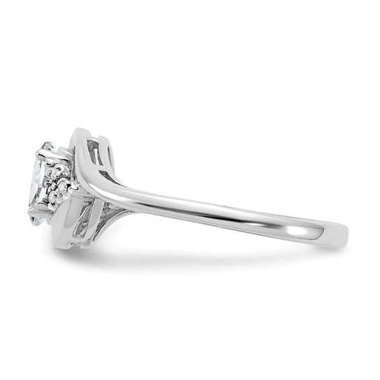 Anillo de Oro de 14k con Topacio Blanco y Diamantes - Image 5