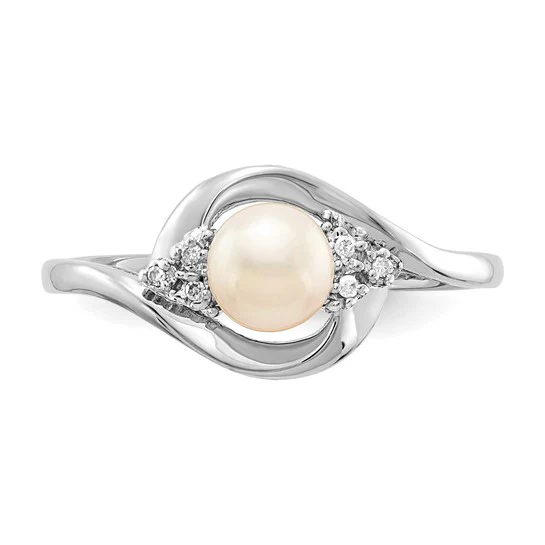 Anillo de Perla Cultivada de Agua Dulce y Diamante de 14k en Oro - Image 5
