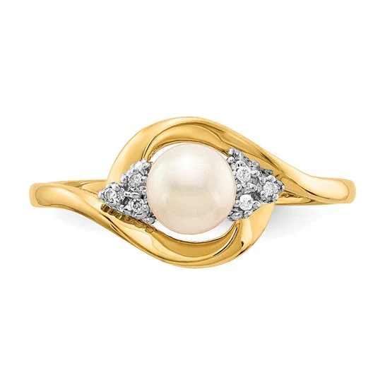 Anillo de Perla Cultivada de Agua Dulce y Diamante de 14k en Oro - Image 8
