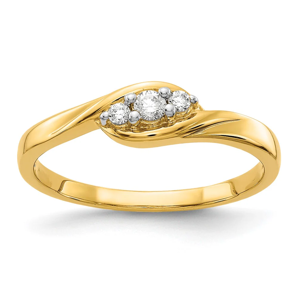 Anillo de Diamantes de 3 Piedras en Oro Amarillo de 14k