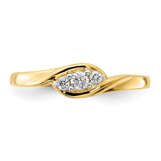 Anillo de Diamantes de 3 Piedras en Oro Amarillo de 14k - Image 4