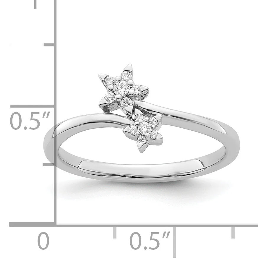 Anillo de Diamante en Oro Blanco de 14k con Estrella y Diseño Bypass - Image 2